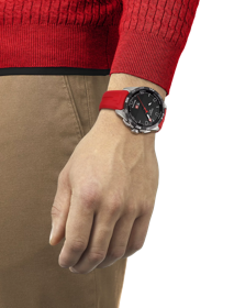 Simulation de la montre Tissot T-Touch Connect Solar sur un poignet